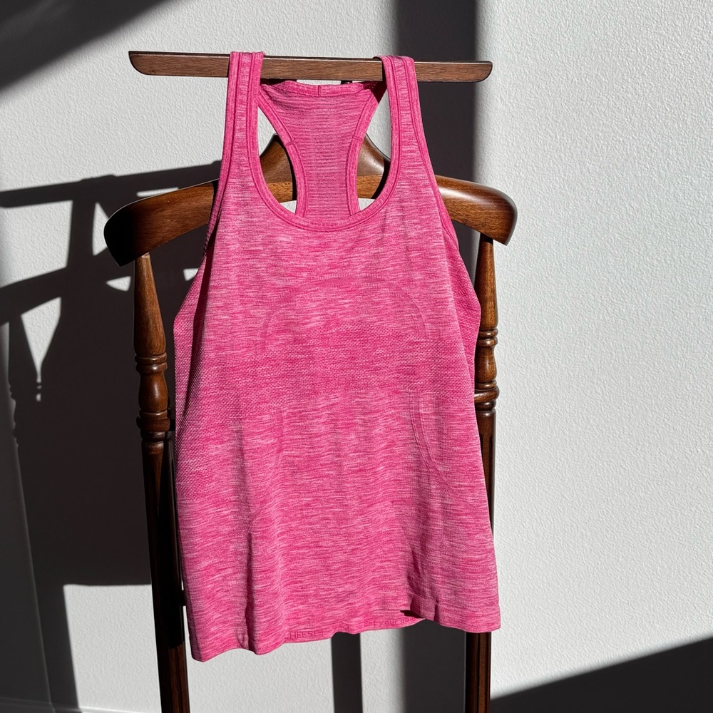 Lululemon Seamless Racerback Tank – Hot Pink – Size 8